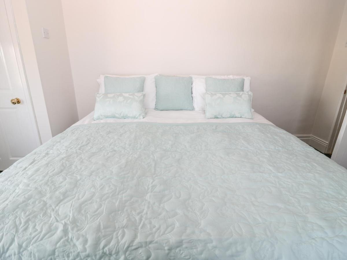 Tynemouth Village Penthouse * North Shields